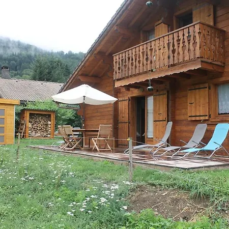 10 Pers 4 Ch Village * Morillon