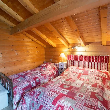 Morillon Village Chalet 10 Pers 4 Ch Vue Montagne Proche Centre Village Et Telecabine Accessible En 5 Minutes Via Skibus Gratuit Morillon