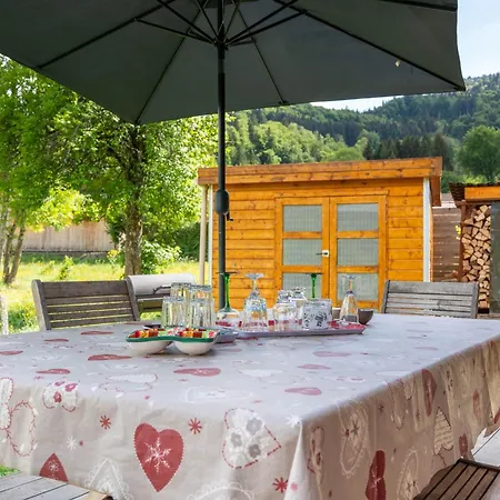 Chalet Morillon Village Chalet 10 Pers 4 Ch Vue Montagne Proche Centre Village Et Telecabine Accessible En 5 Minutes Via Skibus Gratuit *