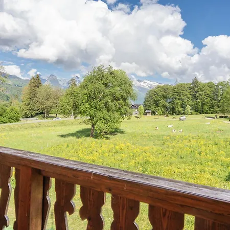 Morillon Village Chalet 10 Pers 4 Ch Vue Montagne Proche Centre Village Et Telecabine Accessible En 5 Minutes Via Skibus Gratuit Morillon